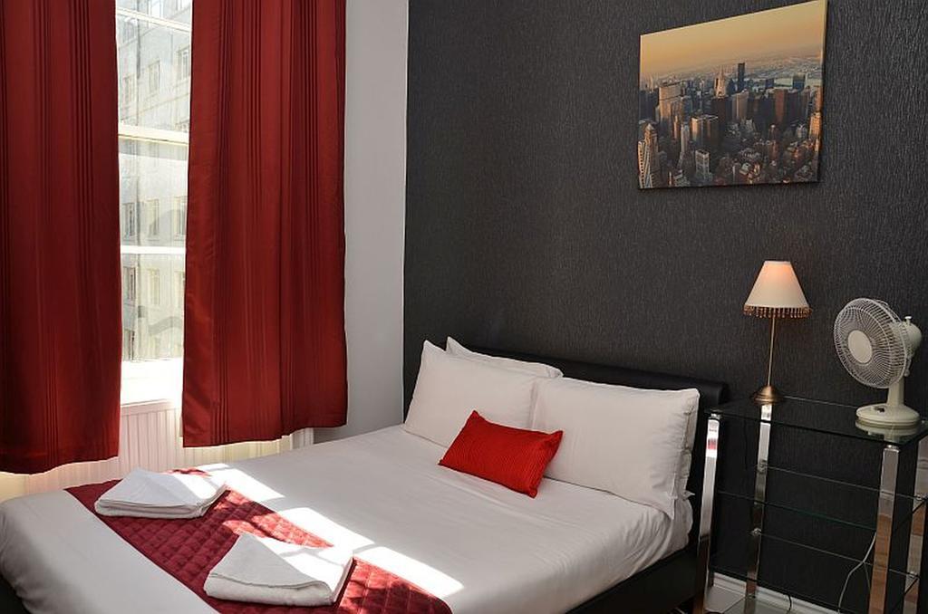 Hyde Park Talbot Square Апартаменты